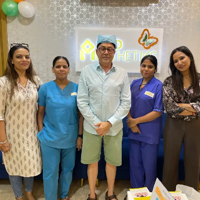 Med Esthetiks clinic reception, Greater Kailash Delhi