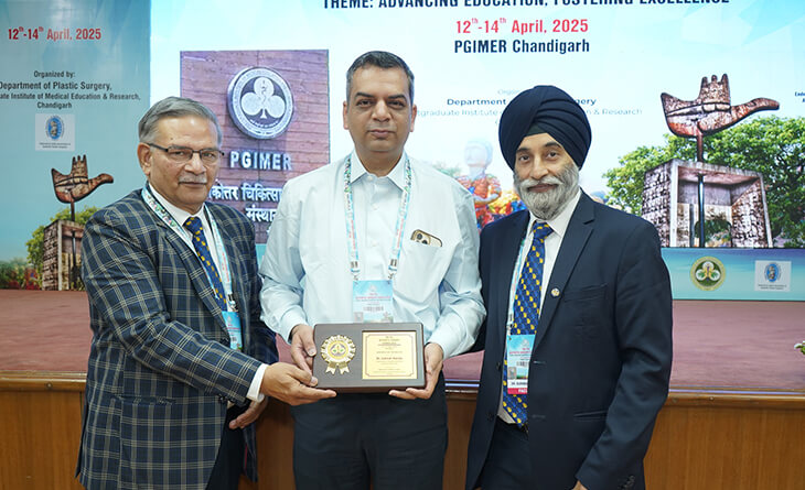 Hair Transplant Surgeon in Delhi - Dr Lokesh Handa - Med Esthetiks -06