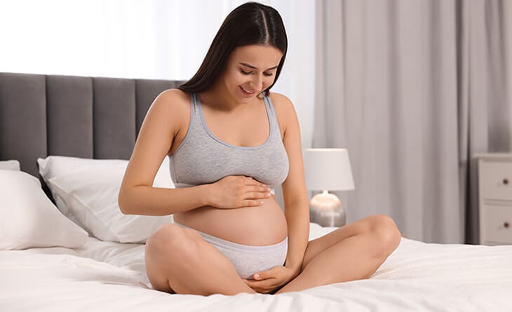 Will My Implants Sag After Pregnancy - Dr Lokesh Handa - Plastic Surgeon in Delhi - Med Esthetiks -01 breast implant surgery