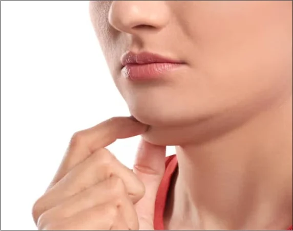 Med Esthetiks_Benefits of Double Chin Treatment_11